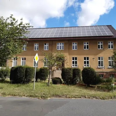Das Gebäude in dem sich die Ferienwohnung befindet