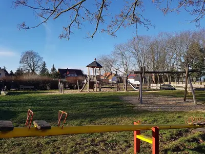 Ein Kinderspielbereich in der Unterkunft Naturferienhof Märkisch Luch - Trapphenne