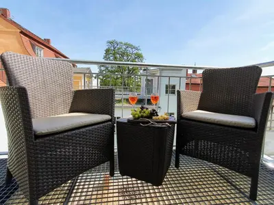Ein Balkon oder eine Terrasse in der Unterkunft Hogulu - 2 - RAUM - App 23 mit Balkon im Herzen der Altstadt