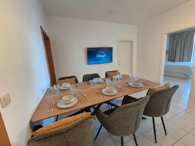 TV/Unterhaltungsangebot in der Unterkunft Monteurzimmer 6 mit Seeblick
