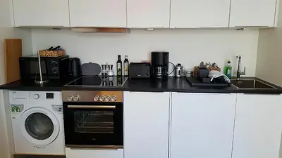Küche/Küchenzeile in der Unterkunft Ruhig und zentral, moderne 2 Zimmerwohnung in Berlin Mitte