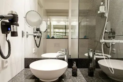 Ein Badezimmer in der Unterkunft Motel One Berlin-Spittelmarkt