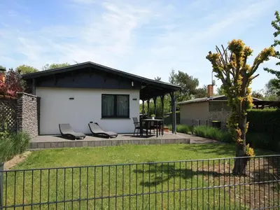 Ein Garten an der Unterkunft Holiday home, Luebben