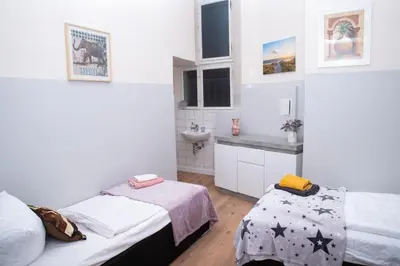 Ein Bett oder Betten in einem Zimmer der Unterkunft BIG CENTRAL CITY APARTMENT