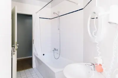 Ein Badezimmer in der Unterkunft St Christopher's Inn Berlin - Apartments